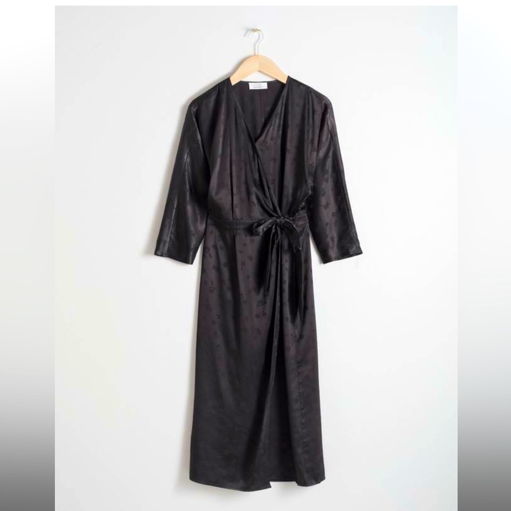 Paris Atelier sateen style  Kimono wrap dress size 0 XS